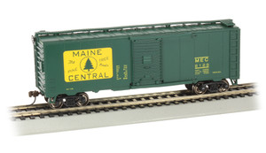 Bachmann ~ HO Scale ~ Maine Central #5527 - 40' Box Car ~ 17011