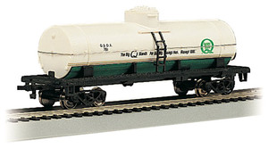 Bachmann ~ HO Scale ~ Quaker State  #781 - 40' Single-Dome Tank Car ~ 17810