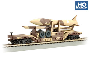 Bachmann ~ HO Scale ~ 52' Center-Depressed Flat Car - Desert Camouflage With Missile ~ 18340