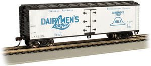 Bachmann ~ HO Scale ~ Dairymen's League - 40' Wood-Side Refrig Box Car ~ 19810