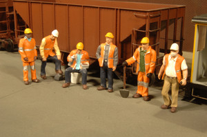 Bachmann ~ HO Scale ~ Maintenance Workers ~ 33106