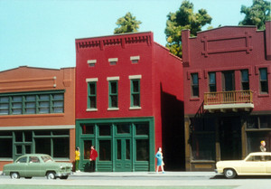 Smalltown USA by Rix Products ~ HO Scale ~ Roy’s Fix-it ~ 6009