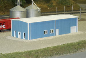 Rix Products ~ N Scale ~ Prefab Warehouse ~ 541-8003