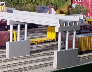 Rix Products ~ N Scale ~ Modern 50' Highway Overpass W/Pier ~ 628-0162