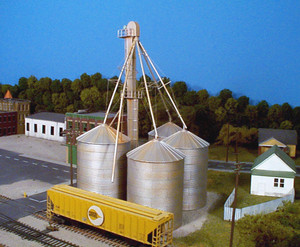 Rix Products ~ HO Scale ~ Grain Elevator ~ 628-0407