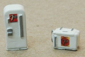 JL Innovative Design ~ N Scale ~ Custom Soda Machine Set ~ 634