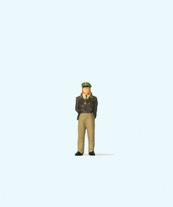 Preiser Kg ~ HO Scale ~ Female German Police Officer ~ 28199