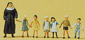 Preiser Kg ~ N Scale ~ Pedestrians ~ Nun w/Children ~ 79127