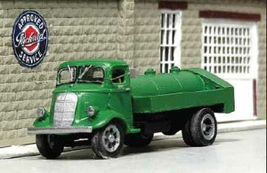 SYLVAN SCALE MODELS ~ HO Scale ~ 1937 Studebaker Gasoline Tank Truck ~ Resin Kit ~ Unpainted Resin Castings ~ 696-V370