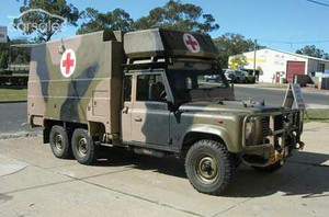 Trident Miniatures ~ HO Scale ~ Land Rover 110 ~ Resin Kit ~ Australian Army ~ Perentie 6x6 Ambulance ~ 729-87209