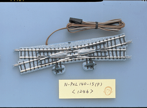 TomyTec Co LTD ~ N Scale ~ Remote Double-Slip Turnout (Points) N-PXL140-15 ~ Fine Track ~ Left Hand w/5-1/2" 140mm Radius, 15 Degree Diverging Routes ~ 738-1246
