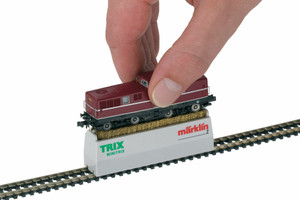 Trix ~ Z Scale ~ Locomotive Wheel Cleaning Brush ~ Minitrix ~ 2-Rail ~ 739-66623