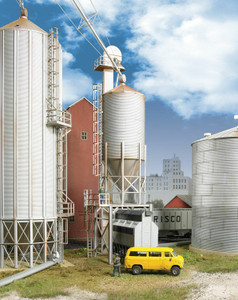 Walthers Cornerstone ~ HO Scale ~ Grain Surge Bin ~ Kit ~ 933-2935