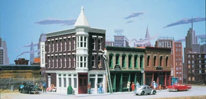 Walthers Cornerstone ~ HO Scale ~ Merchant's Row II ~ Kit ~ 933-3029