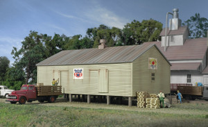 Walthers Cornerstone ~ N Scale ~ Co-Operative Storage Shed on Pilings ~ Kit ~ 933-3230