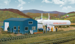 Walthers Cornerstone ~ HO Scale ~ Central Gas & Supply ~ Kit ~ 933-3011