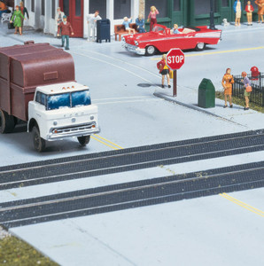 Walthers Cornerstone ~ HO Scale ~ Rubber Mat Style Grade Crossing ~ Kit ~ 933-3137