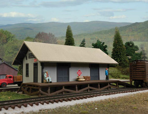 Walthers Cornerstone ~ N Scale ~ Golden Valley Freight House ~ Kit ~ 933-3895