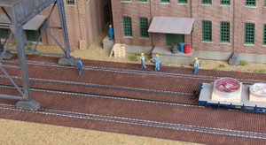 Walthers Cornerstone ~ HO Scale ~ Brick Craneway Base and Street 3-Pack ~ Kit ~ Each Section: 12-5/8 x 5-1/2" 32 x 13.9cm ~ 933-4097