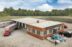 Walthers Cornerstone ~ HO Scale ~ Cross-Dock Truck Facility ~ Kit ~ 16-5/16 x 19-3/16 x 3-1/8" 41.4 x 48.7 x 7.9cm ~ 933-4131