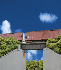 Walthers Cornerstone ~ HO Scale ~ 30' Single Track Railroad Deck Girder Bridge ~ Low Level Kit ~ 4-1/8 x 1-3/8 x 1-1/8" 10.4 x 3.4 x 2.8cm ~ 933-4509