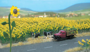Walthers SceneMaster ~ HO Scale ~ Sunflower Field ~ Kit ~ package(60) ~ 949-1119