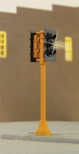 Walthers SceneMaster ~ HO Scale ~ Double-Sided Traffic Light ~ 949-4361