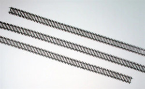 Micro Engineering ~ HO Scale ~ Code 100 ~ 36" Weathered Flex-Trak 1 Piece ~ 12-102