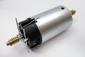 PIKO ~ G Scale ~ Motor with Worm Gear: BR194 ~ 36004