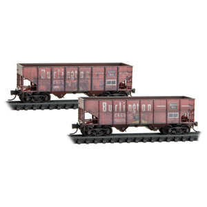 Micro Trains ~ N Scale ~ 33' Rib Side 2-Bay Hoppers ~ CB&Q Weathered 2-Pack ~ 98305089