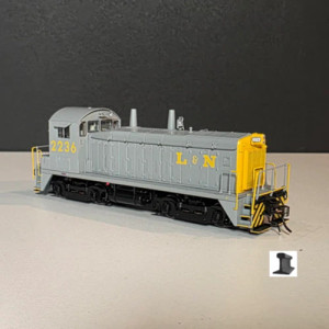 Rapido ~ HO Scale ~ EMD SW9 ~ Louisville & Nashville #2269 ~ DC/DCC Sound Version ~ 027588