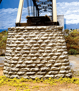 Chooch Enterprises ~ HO Scale ~ Single-Track Cut Stone Bridge Pier w/Pointed End ~ 4-5/8 x 1 x 3-3/4" 11.7 x 2.5 x 9.5cm ~ 8430