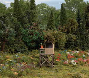 Walthers SceneMaster ~ HO Scale ~ Elevated Deer Stand ~ Laser-Cut Wood Kit ~ 1-1/8 x 1-1/8 x 1-3/4" 3 x 3 x 4.5cm ~ 949-4111