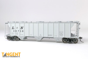 Tangent ~ HO Scale ~ Pullman-Standard PS-2 Covered Hopper ~ Louisville and Nashville #38776 ~ 35162-10
