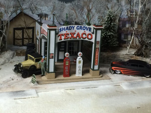 Bar Mills LLC ~ O Scale ~ Gas Station at Shady Grove Kit ~ 554