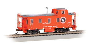 Bachmann ~ HO Scale ~ Streamlined Caboose with Offset Cupola ~ Great Northern #X-9 ~ 14010