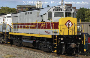 Bowser ~ HO Scale ~ ALCo C425 ~ DCC Sound ~ Delaware Lackawanna #2452 ~ 26094