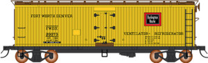 Intermountain ~ HO Scale ~ FGE Wood Refrigerator Car ~ Fort Worth & Denver CB&Q #20049 ~ 477043-04