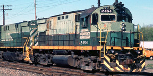 Rapido ~ HO Scale ~ ALCO C-425 ~ Mohawk, Adirondack & Northern #2453 ~ DCC Sound ~ 45560