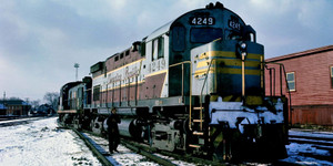 Rapido ~ HO Scale ~ MLW C-424 ~ Canadian Pacific #4244 ~ DC/Silent ~ 45011