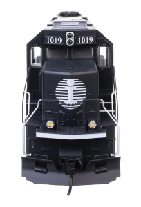 Walthers Mainline ~ HO Scale ~ EMD SD70 ~ Illinois Central #1020 ~ Sound and DCC ~ 910-21026