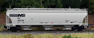 Intermountain ~ N Scale ~ Trinity 5161 3-Bay Covered Hopper ~ Norfolk Southern #294082 ~ 67204-25