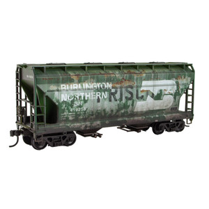 Micro Trains ~ HO Scale ~ 2-Bay Covered Hopper Kit ~ Grit N' Grime ~ Burlington Northern #419256 ~ 220010008