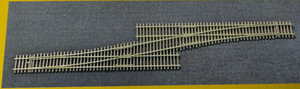 Micro Engineering ~ HO scale ~ Code 83 ~ #6 Crossover ~ Right Hand ~ 14-723