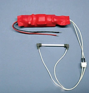 Miller Engineering ~ Single 8 inch Fluorescent Lamp with driver ~ 781