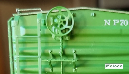 Moloco ~ HO Scale ~ Miner and Equipco handbrake wheels ~ 8 each ~ HW-0310