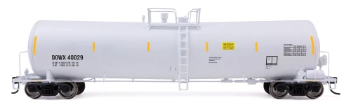 Walthers Proto ~ HO Scale ~ 54' 23,000 Gallon Funnel-Flow Tank Car ~ Dow Chemical DOWX #40029 ~ 920-100272