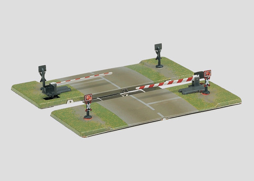 Märklin ~ Z Scale ~ Railroad Grade Crossing ~ Half Gates With Warning Lights ~ 8992