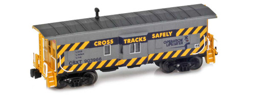 American Z Line ~ Z Scale ~ Bay Window Caboose ~ CSX #903913 ~ 92003-4