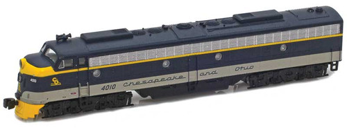 American Z Line ~ Z Scale ~ EMD E8A ~ Chesapeake & Ohio C&O #4010 ~ DC Version ~ 62617-1